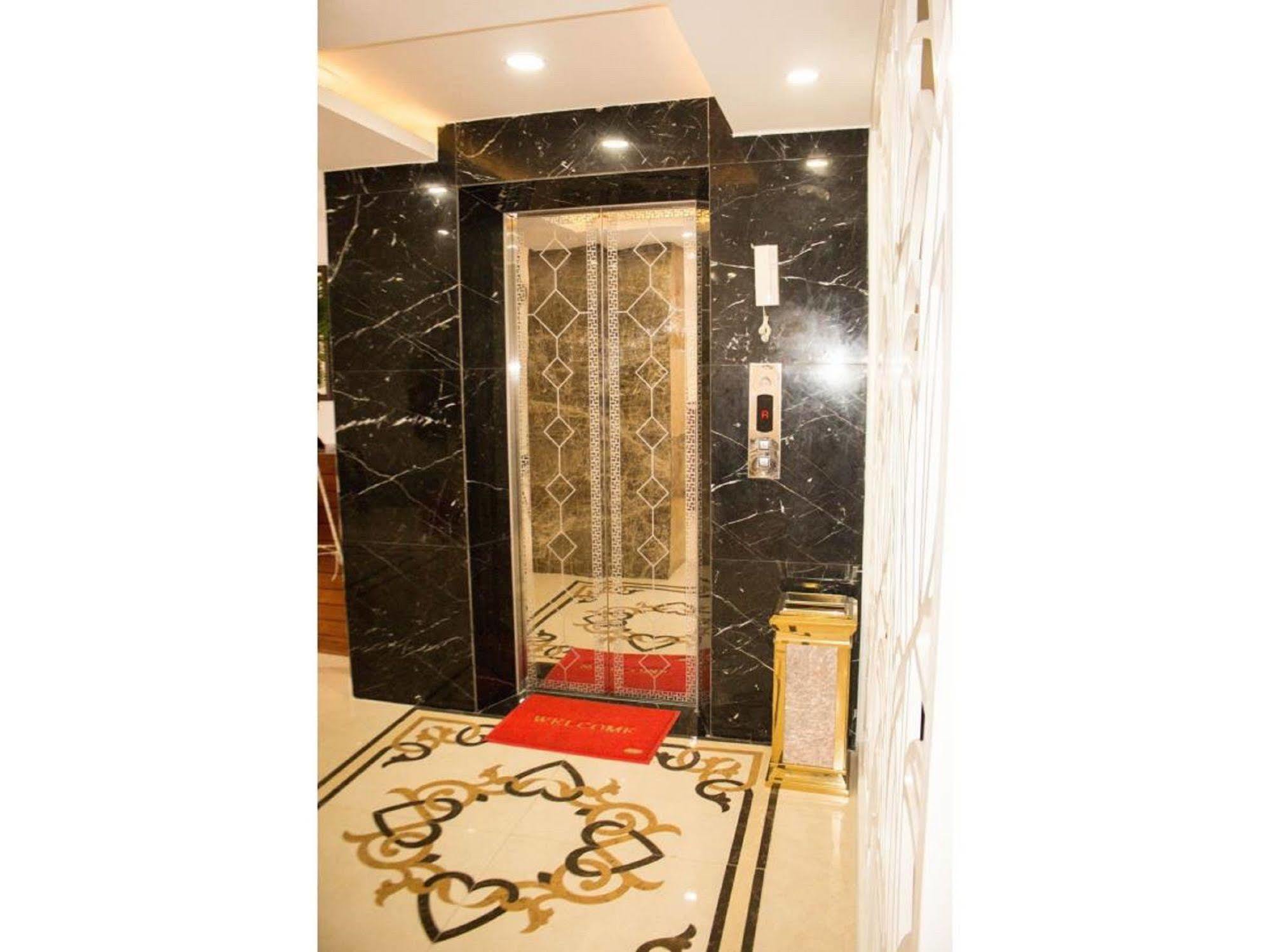 Reddoorz Plus New Sun Hotel Ho Či Minovo Město Exteriér fotografie